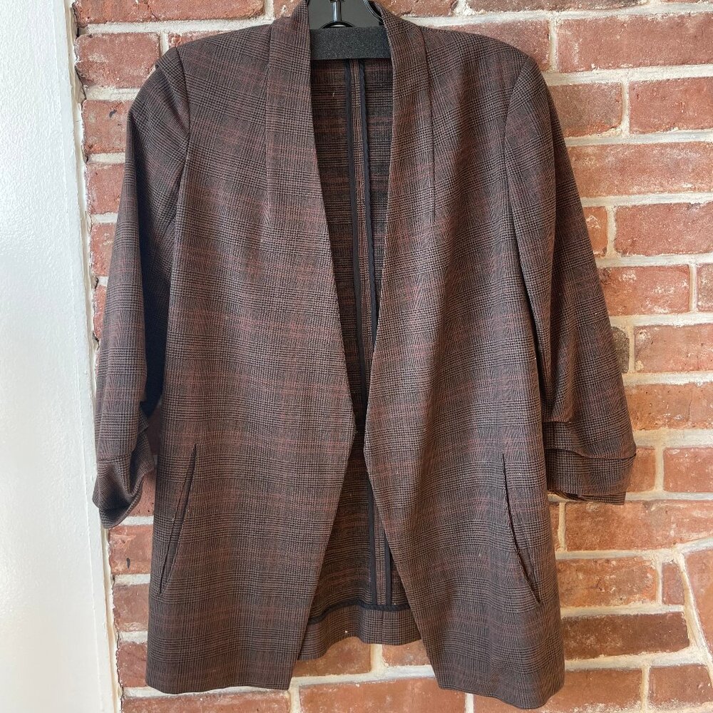 Aritzia Babaton Power Blazer in Brown Checkered Plaid, Size 0
